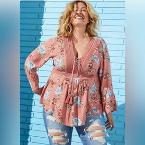 ✨Torrid‎ Women's Floral Print Lace-Up Peasant Blouse Plus Size Top 2